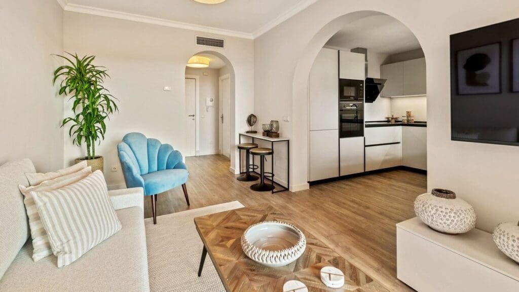 1 Bedroom Top Floor Apartment in El Paraiso Alto