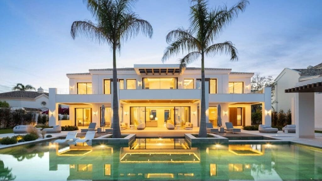 7 Bedroom Detached Villa in Monte Halcones