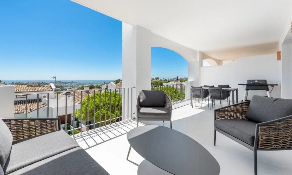 3 Bedroom Apartment in Altos de La Quinta 2