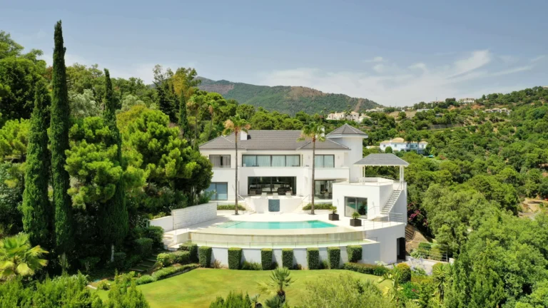 Modern Sea View Villa in La Zagaleta