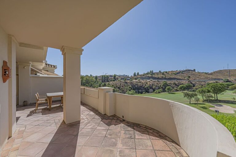 3 Bedroom Apartment in Capanes del Golf Benahavis