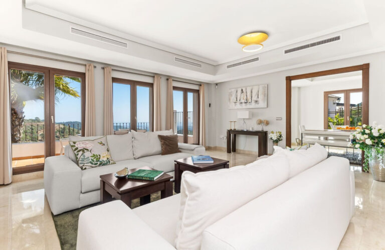 Luxury 5 Bedroom Villa For Sale in Benahavis Village