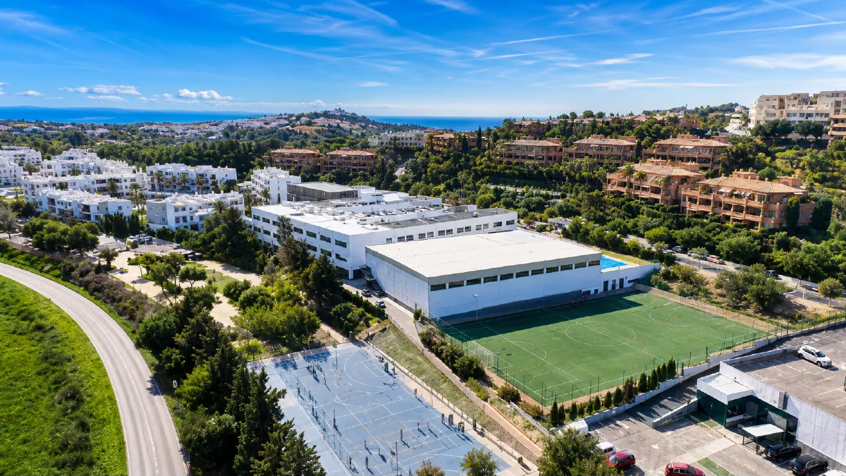 Atalaya residential area near international schools and golf courses in Benahavís