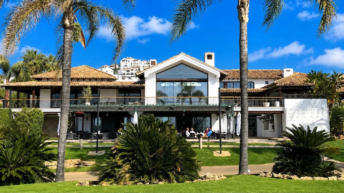 Los Arqueros Golf & Country Club community in the hills of Benahavís