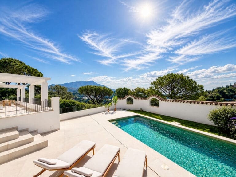 Renovated 5 Bedroom Villa For Sale in El Madronal Benahavis