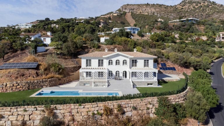 Luxury 6 Bedroom Villa For Sale in Marbella Club Golf Resort Benahavis