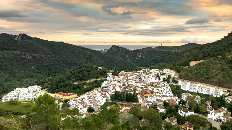 Benahavís Village streets and traditional Andalusian setting