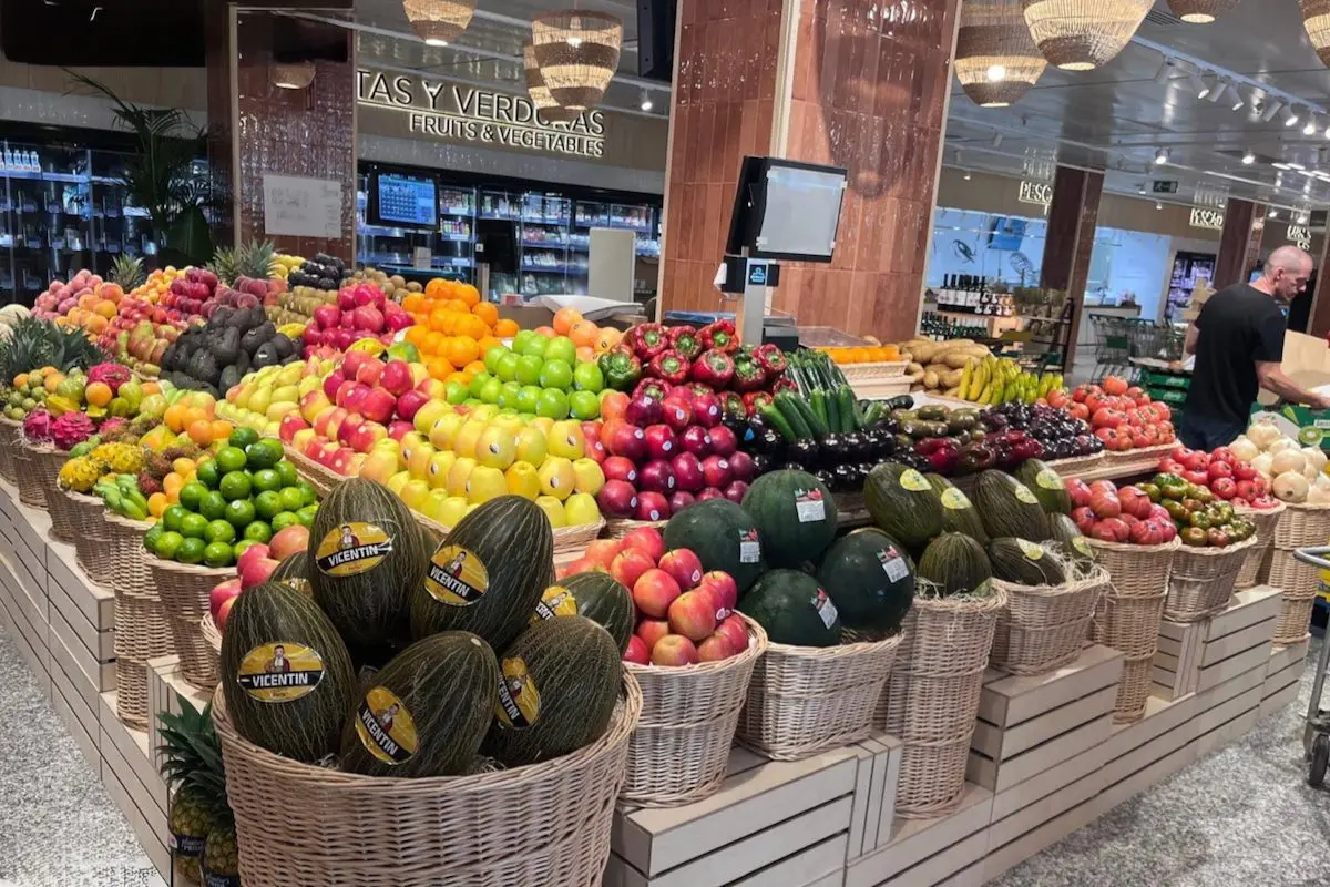 Supermarkets in Benahavís: Expat Grocery Guide 5 Fresh Spanish groceries and vegetables available near Benahavís
