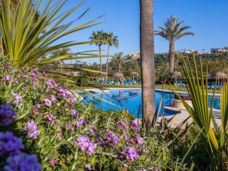 Renovated 3 Bedroom Apartment For Sale in Los Arqueros Benahavis