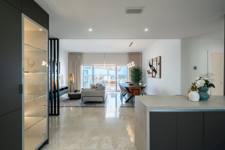 New 2 Bedroom Penthouse For Sale in El Paraiso Alto Benahavis