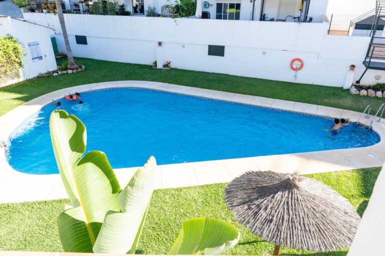 Bargain 2 Bedroom Penthouse For Sale in Benahavis Village