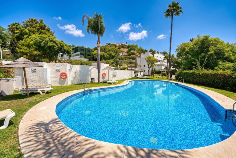 Renovated 3 Bed Apartment For Sale in Reserva Alcuzcuz Benahavis