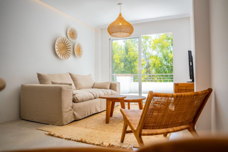 Renovated 2 Bedroom Penthouse For Sale in Los Arqueros Benahavis