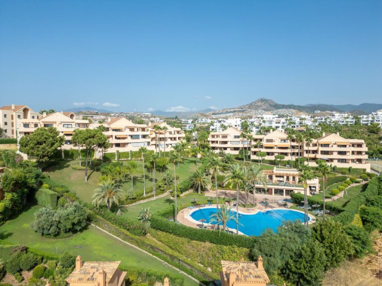 Renovated 2 Bed Penthouse For Sale in La Alqueria Benahavis