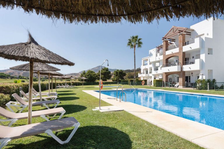 Renovated 3 Bed Penthouse For Sale in Los Arqueros Benahavis
