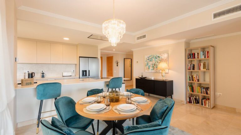 Renovated 3 Bedroom Apartment For Sale in La Alqueria Benahavis