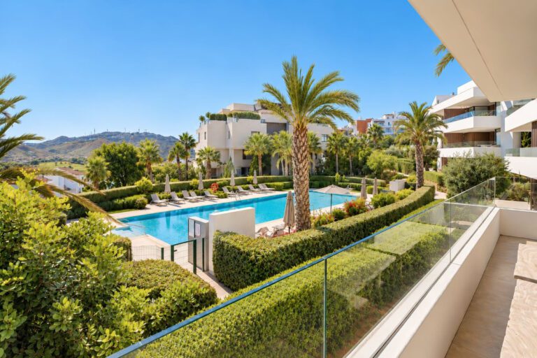 Prime 3 Bedroom Apartment For Sale in Los Arqueros Benahavis