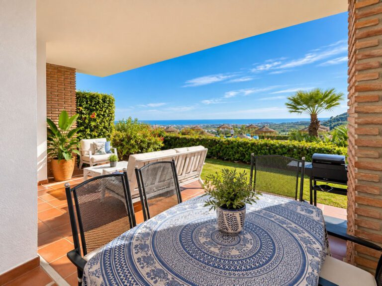 Turnkey 3 Bedroom Apartment For Sale in Los Arqueros Benahavis
