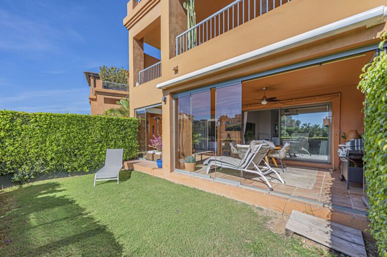 Luxury 2 Bedroom Apartment For Sale in Atalaya Estepona