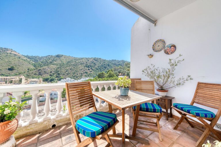 Andalusian 3 Bedroom Townhouse For Sale in Benahavis Village